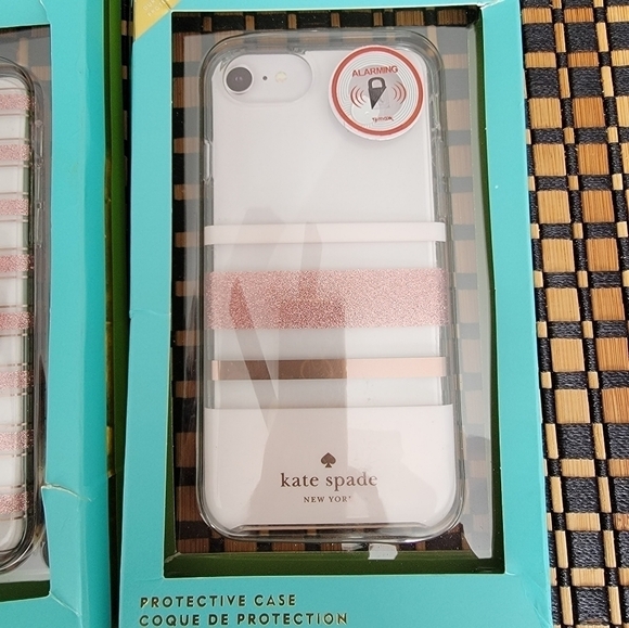 Kate Spade protective phone case for iPhone 8 /7/6s and 6 - Picture 3 of 5